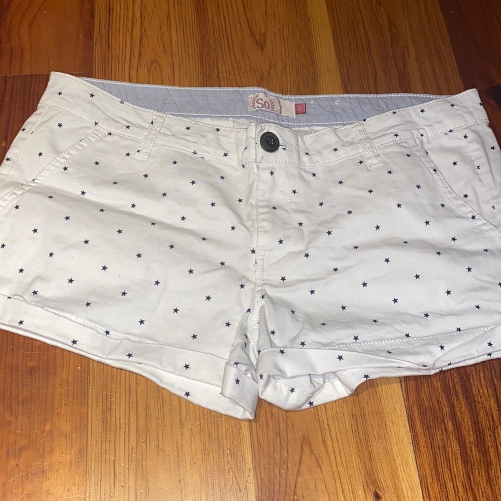 Juniors star print shorts. Size 13